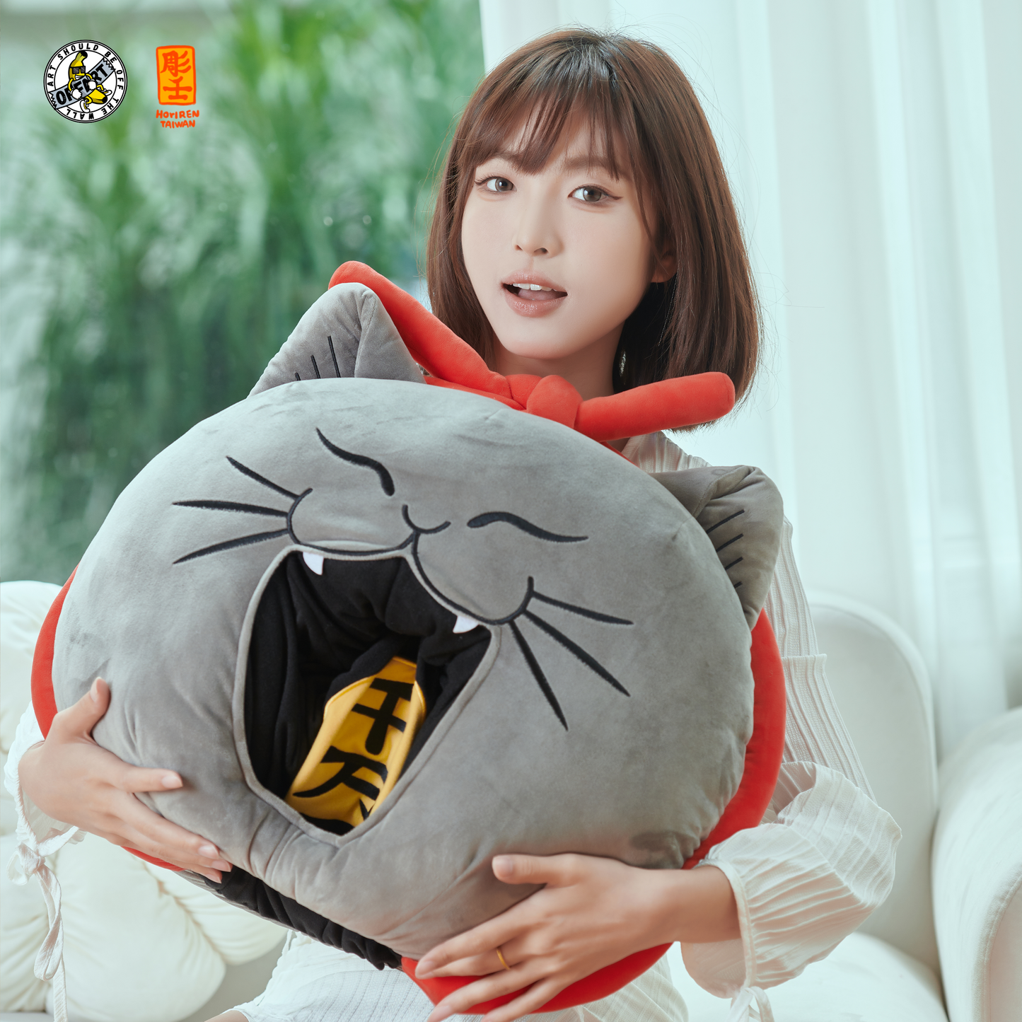 【IN-STOCK】OFFART X Horiren Money Biting Cat Plush Pillow