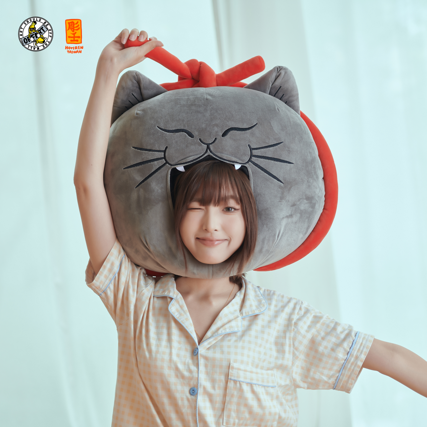 【IN-STOCK】OFFART X Horiren Money Biting Cat Plush Pillow