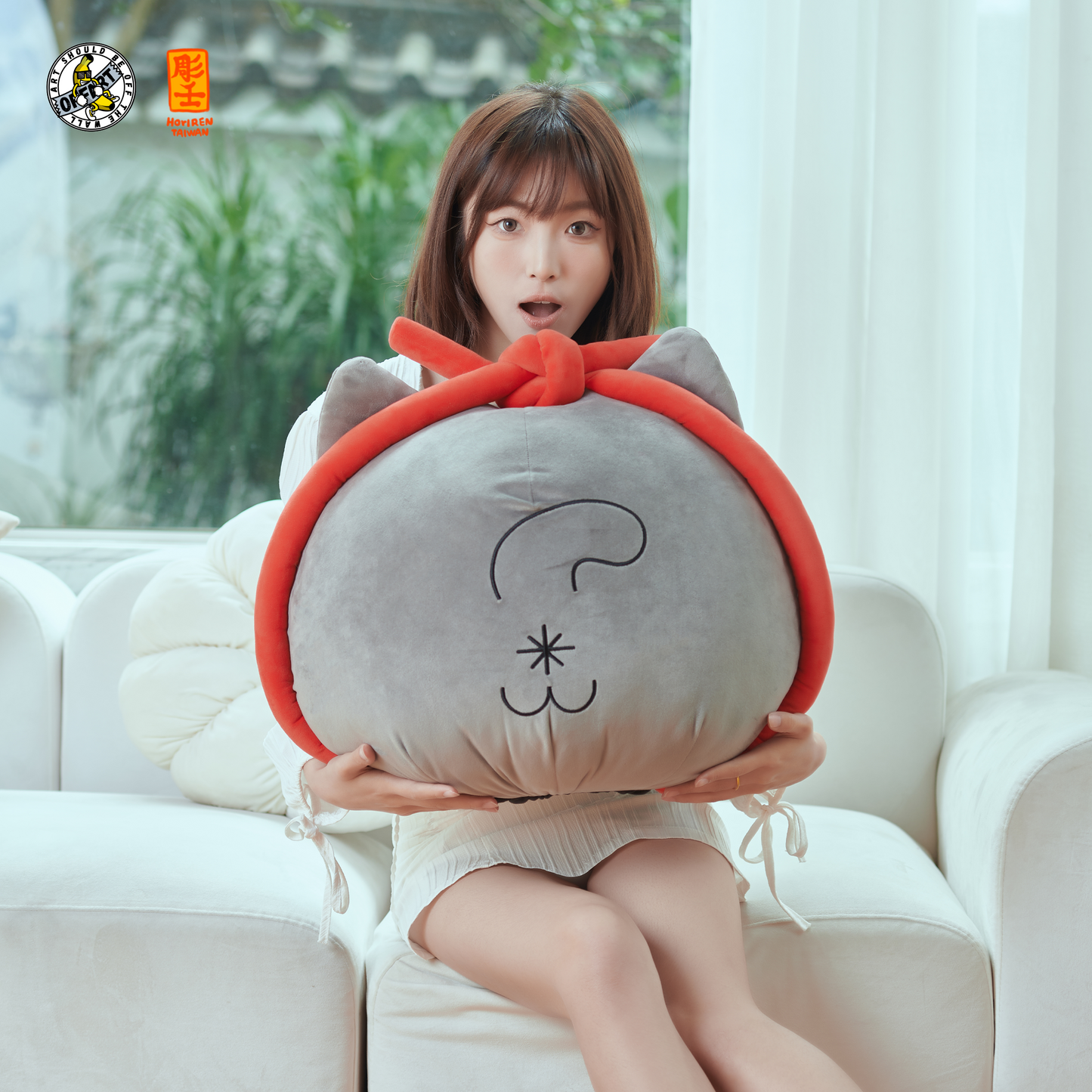 【IN-STOCK】OFFART X Horiren Money Biting Cat Plush Pillow