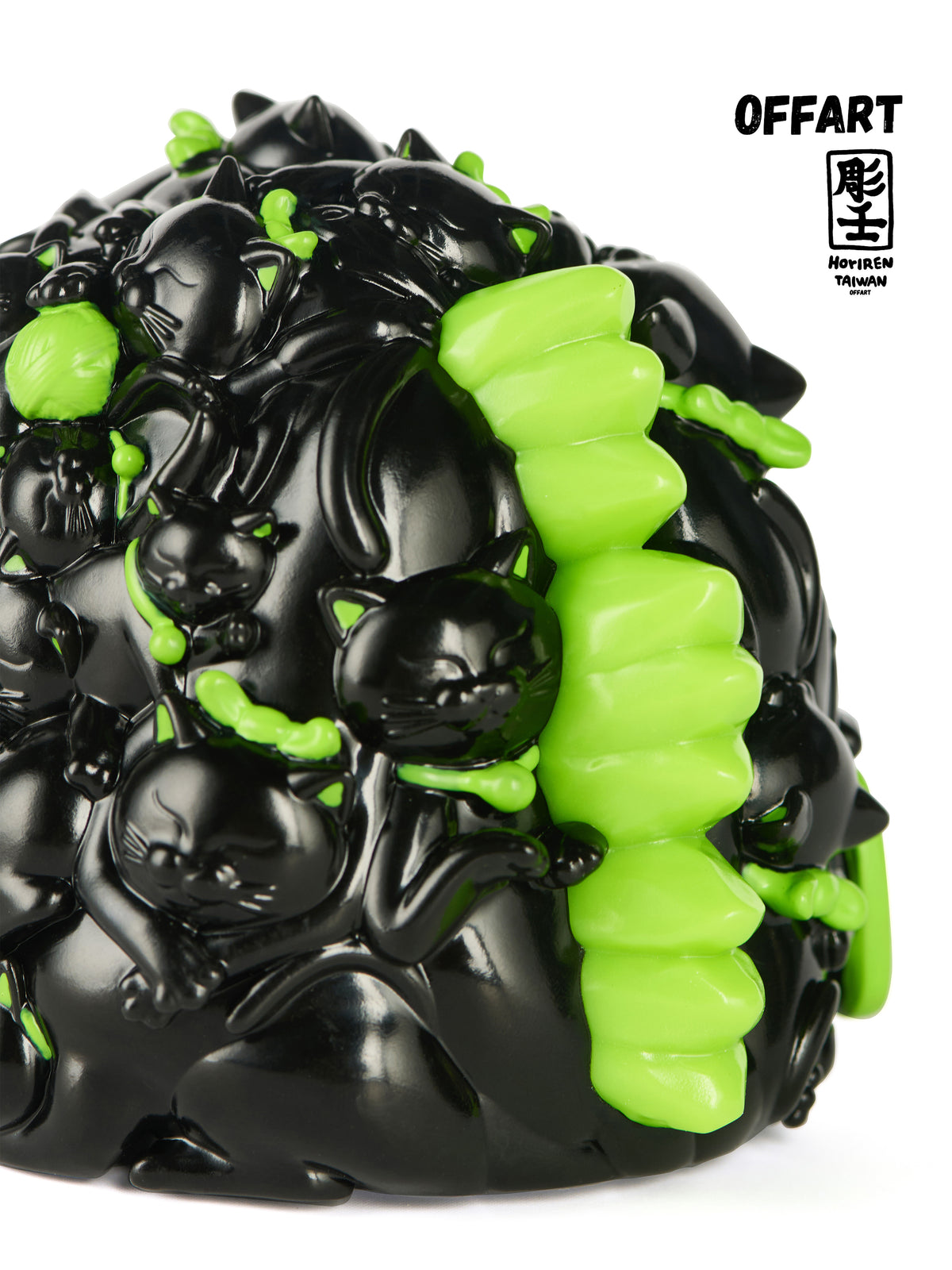 OFFART X Horiren Mini Red Flame Hundred Cats Fortune Head Statue Dark-Green Limited Edition