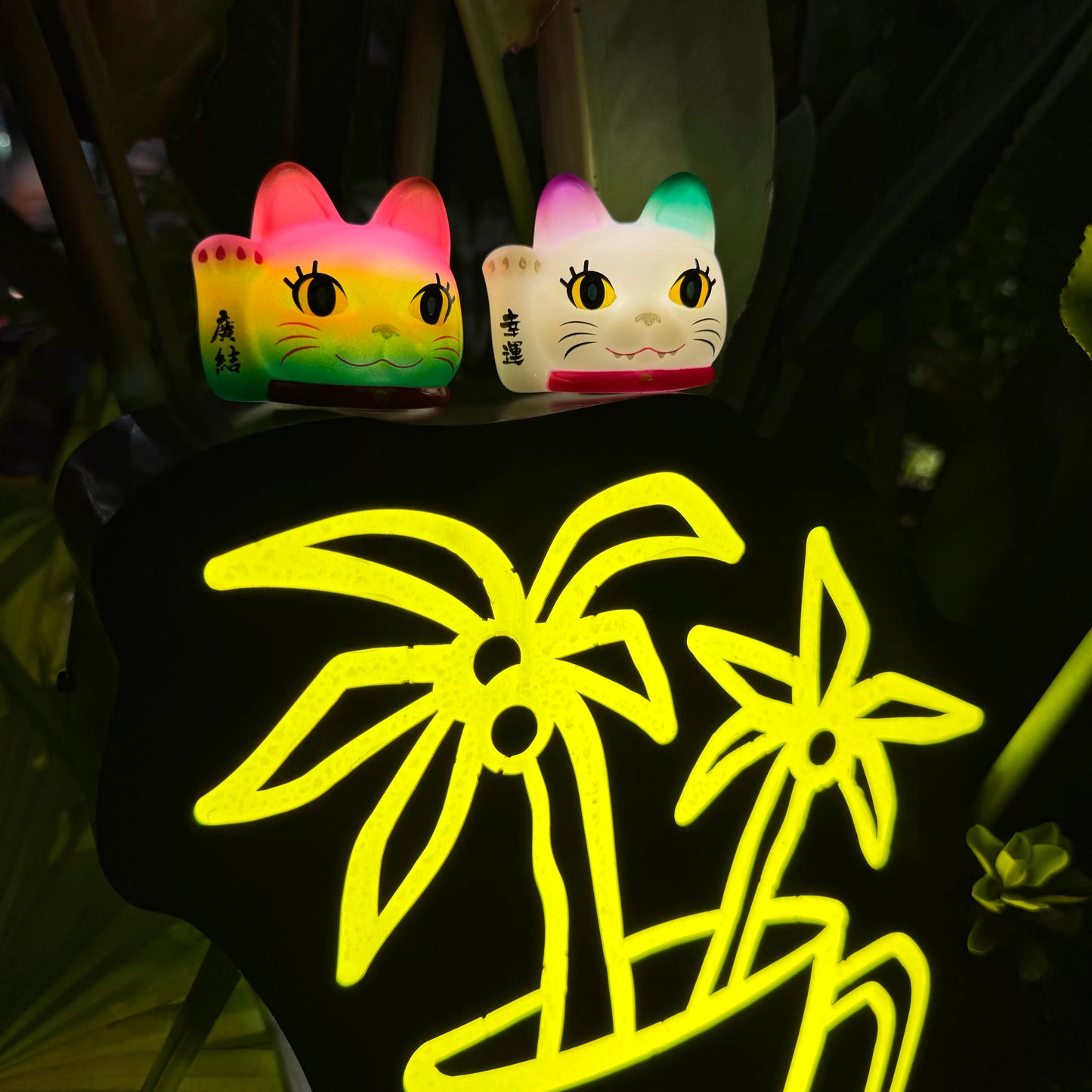 【IN STOCK】 Illuminated Half-Body Maneki-neko Blind Box
