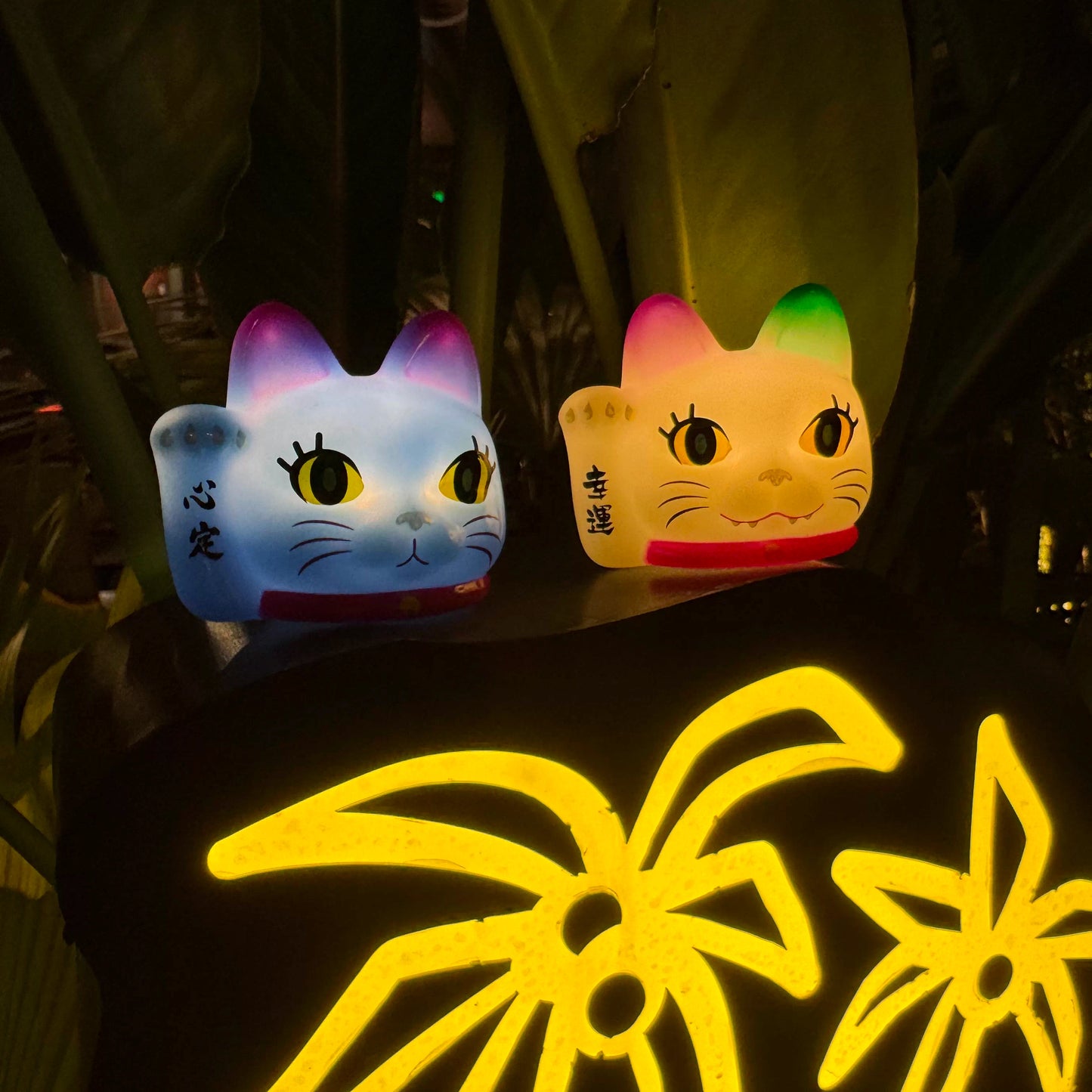 【IN STOCK】 Illuminated Half-Body Maneki-neko Blind Box