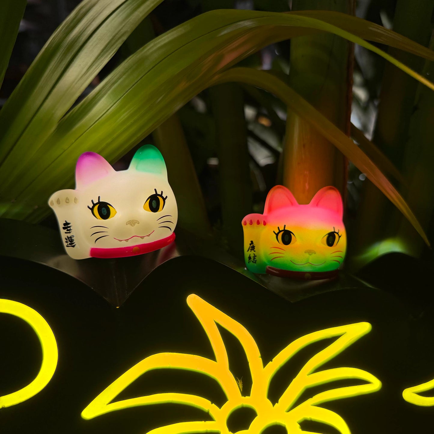 【IN STOCK】 Illuminated Half-Body Maneki-neko Blind Box